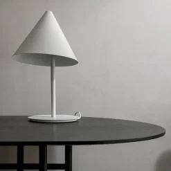 Mesa Snaregade ovalada, Negro