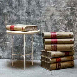 Mesita auxiliar Tribeca, Roble rústico aceitado, patas blancas, ø47 cm