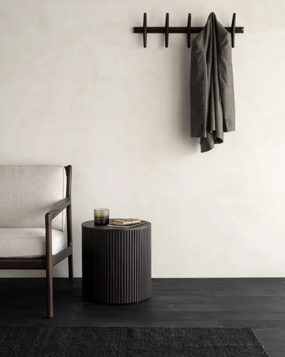 Percha PI 70 cm, Caoba teñida de marrón oscuro