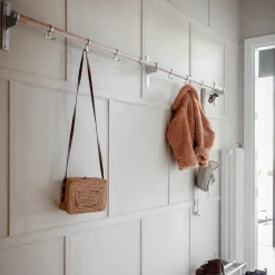 Perchero Nostalgi, Nogal, base negra