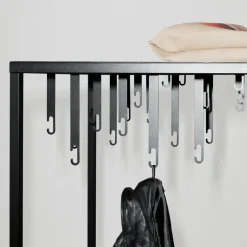 Perechero Atelje, Negro