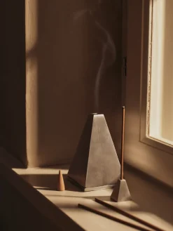 Quemador de incienso Pyra , Borstad aluminium