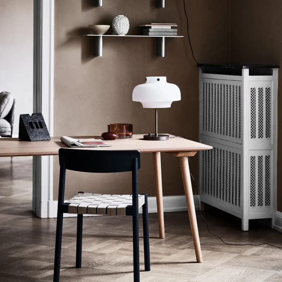 Silla Betty TK1, Black, asiento de banda de lino trenzada negro