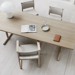 Silla BM61, Estructura trenzada natural barnizada