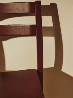 Silla Boda, Red brown