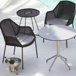 Silla con reposabrazos apilable Breeze weave, Black