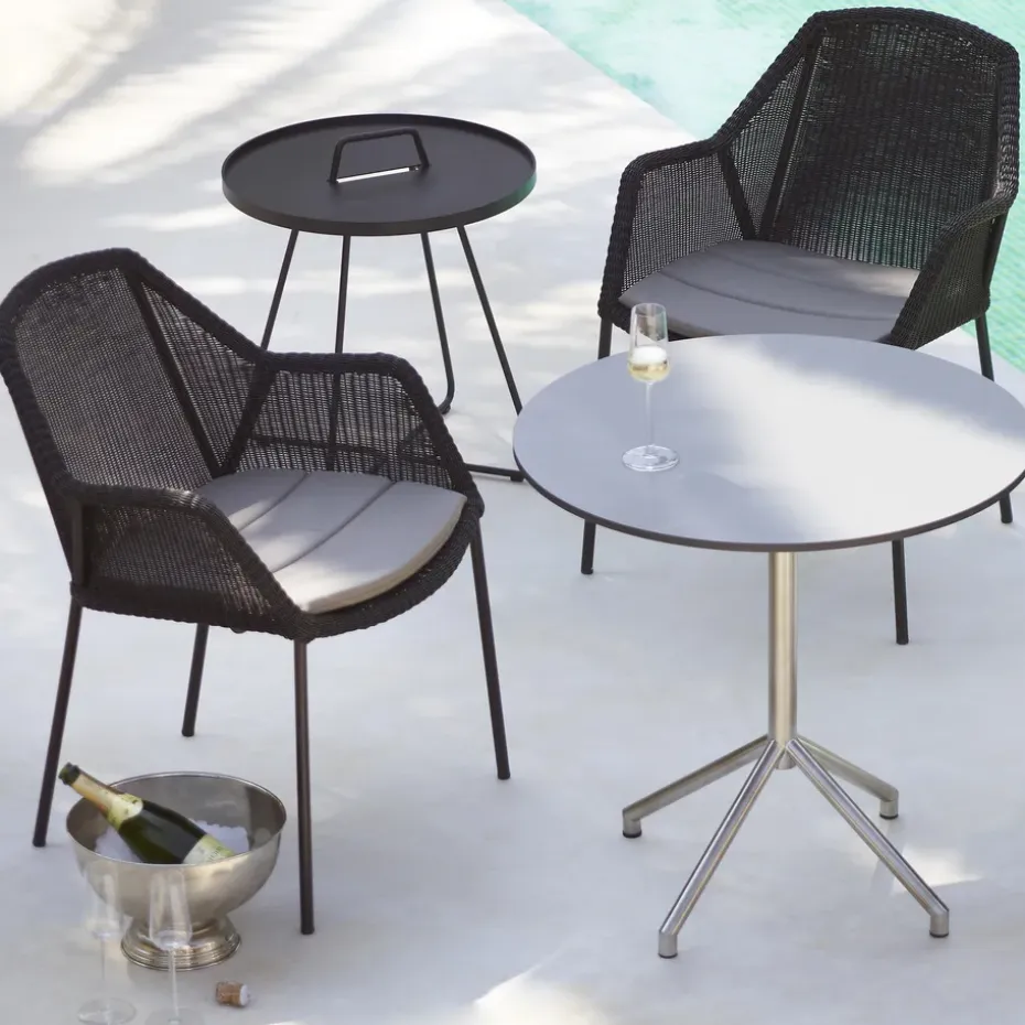 Silla con reposabrazos apilable Breeze weave, Black