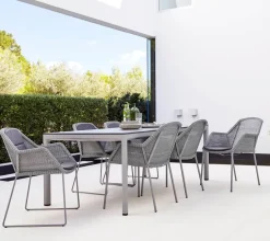 Silla con reposabrazos apilable Breeze weave, Taupe