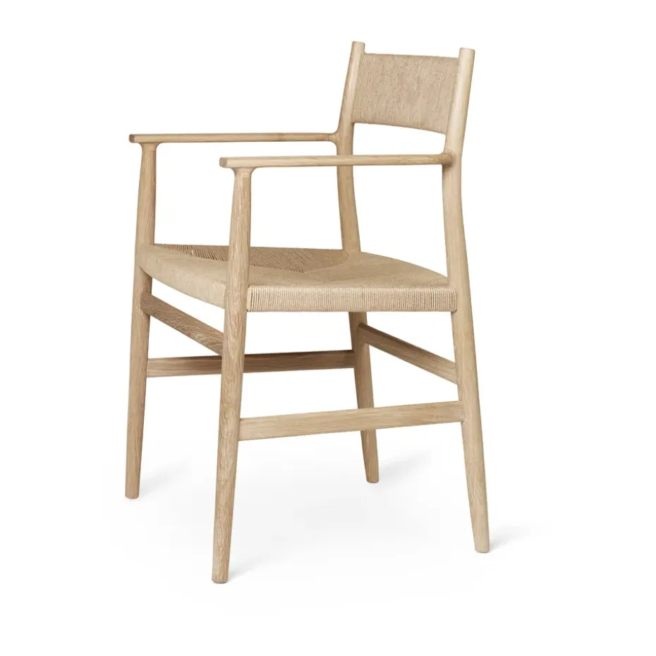 Silla con reposabrazos Arv respaldo y asiento tejidos, Roble aceitado blanco-cordón de papel