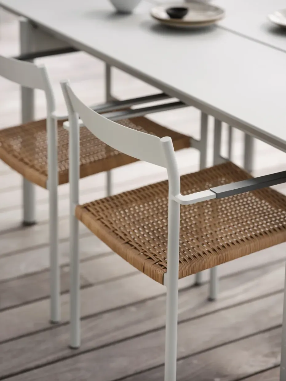 Silla con reposabrazos DK, Nordic green