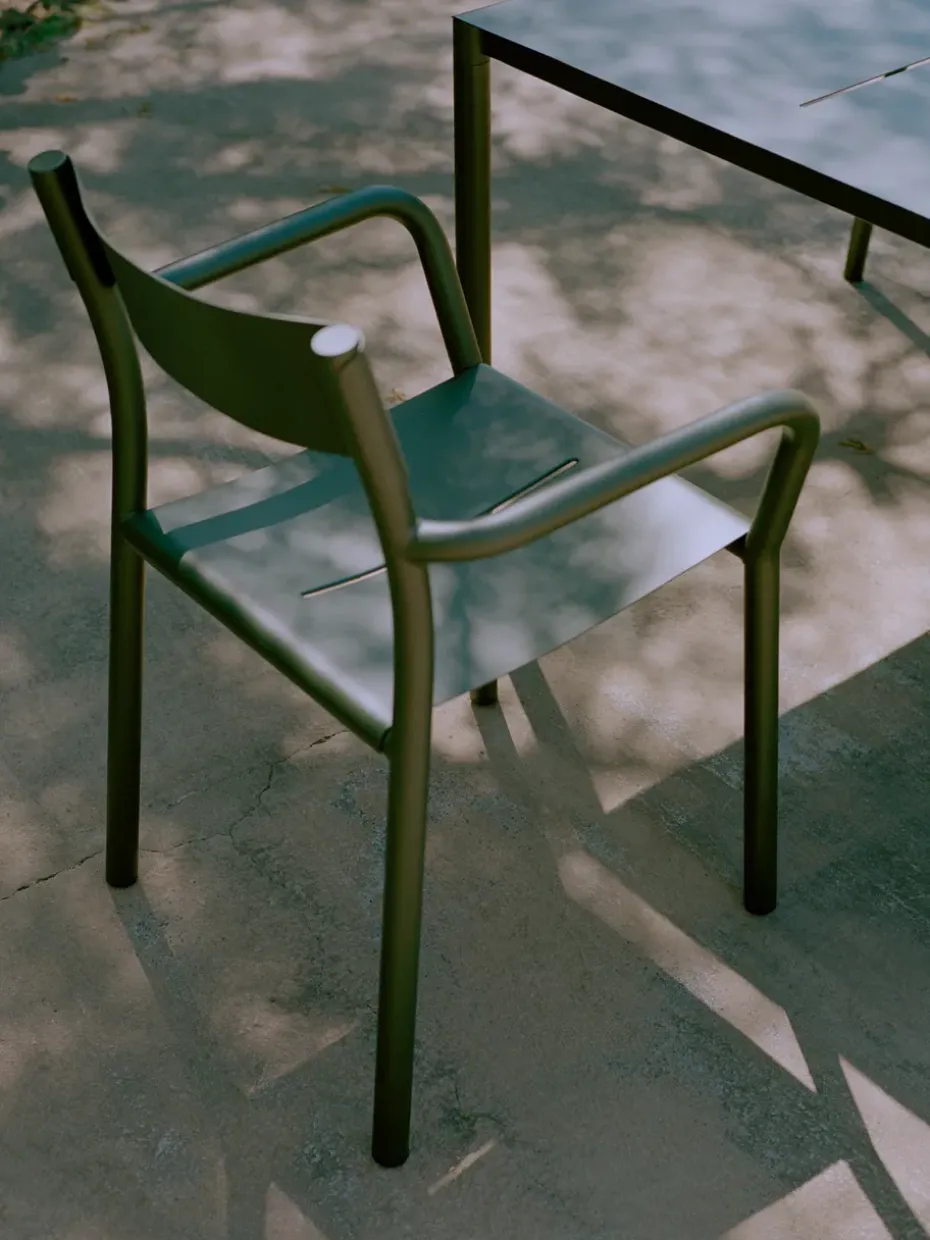 Silla con reposabrazos May Armchair Outdoor, Dark Green