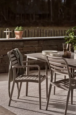 Silla con reposabrazos Messina, Taupe