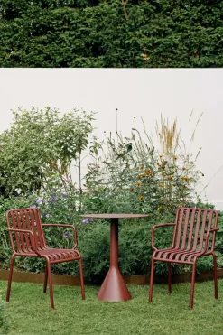 Silla con reposabrazos Palissade, Iron red