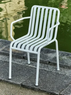 Silla con reposabrazos Palissade, Cream white