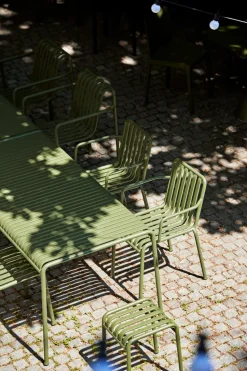 Silla con reposabrazos Palissade, Olive