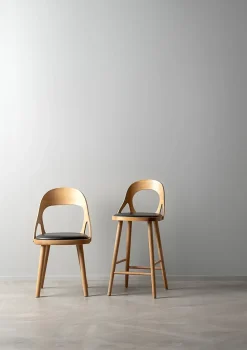 Silla de bar Colibri 63 cm, Roble aceitado-cojín negro