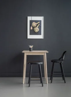 Silla de bar Colibri 63 cm, Roble barniz negro-cojín negro