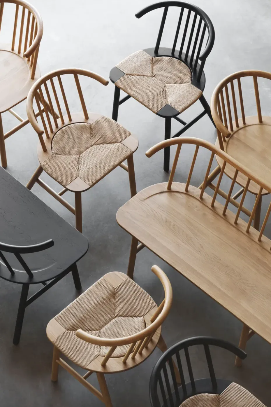 Silla de comedor VIOR asiento trenzado, Roble lacado-natural