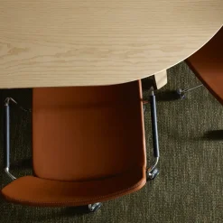 Silla de oficina elevable/bajable sin basculación Stella, Cuero elmosoft 99999 negro, base de cromo, respaldo flexible