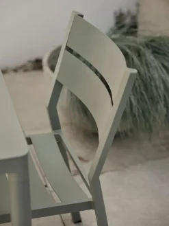 Silla Delia, Dusty green