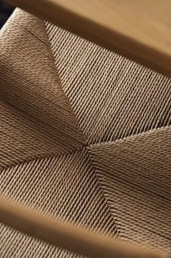 Silla Fridhem, Papercord-laquered oak