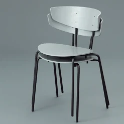 Silla Herman, Red brown, patas de fresno en marrón rojizo