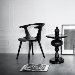 Silla In Between SK1, Fresno lacado negro