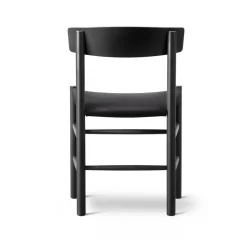 Silla J39, Haya lacada en negro-black canvas