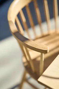 Silla J18, Oak brown oiled