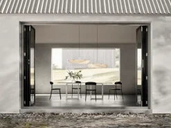 Silla Missing, Fresno negro