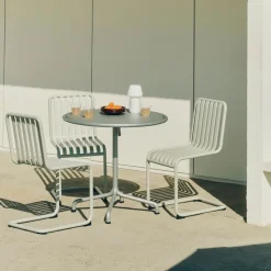 Silla Palissade Cantilever , Blanco crema