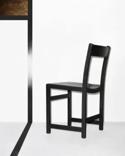 Silla Waiter, Haya teñido de negro