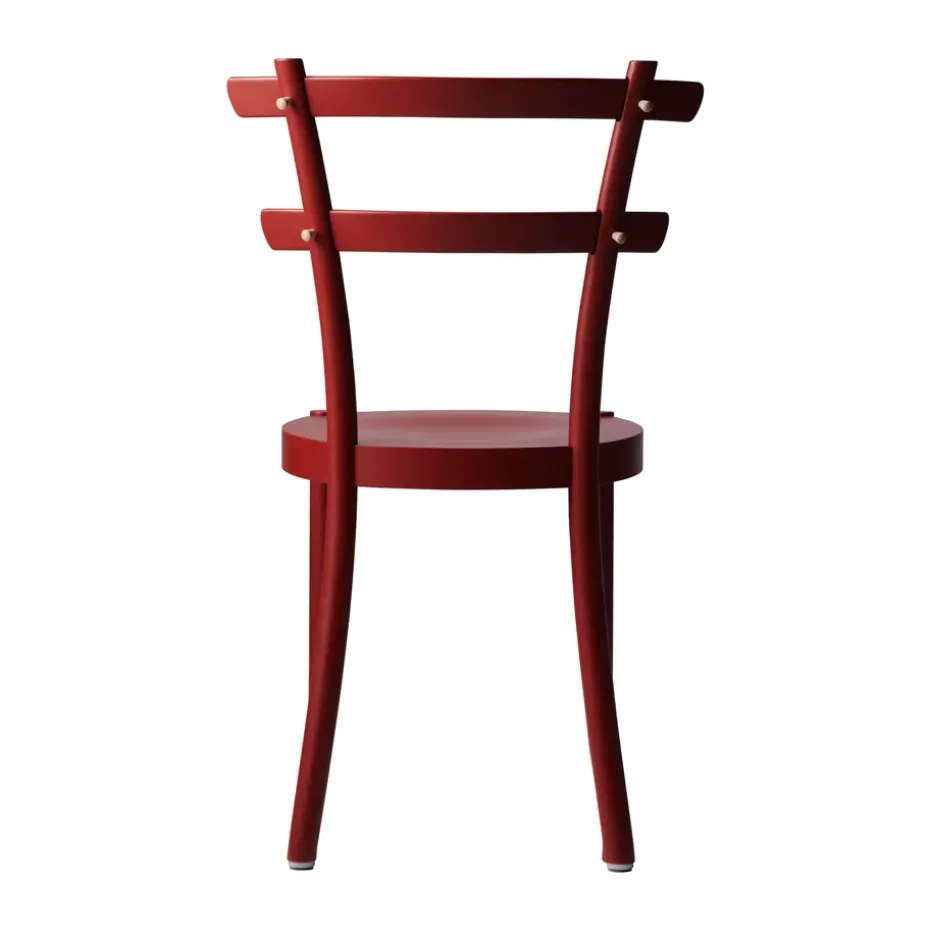 Silla Wood, Haya-teñido de rojo