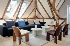 Sillón lounge Chisel, Haya lacada color Borgoña oscuro