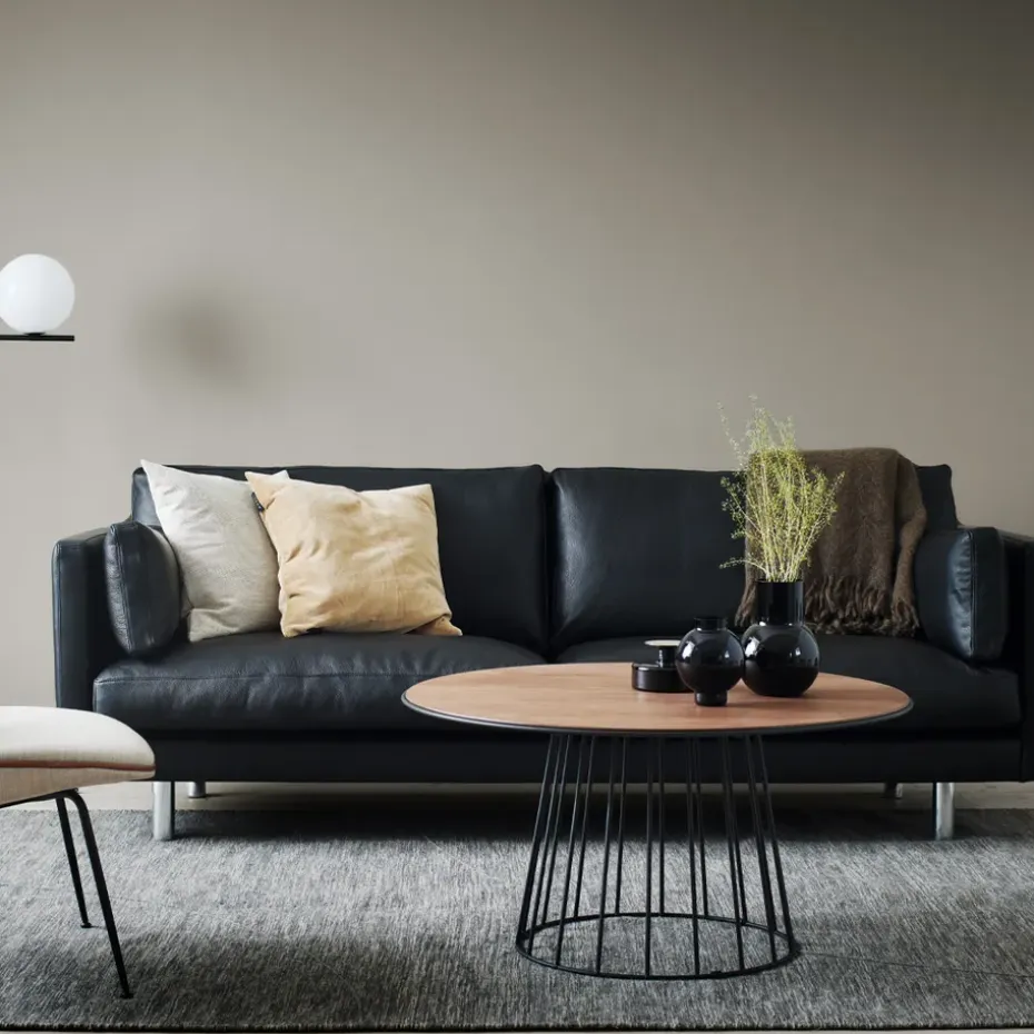 Sofá de 3 plazas Haga, Cuero sevilla negro, patas metálicas