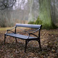 Sofá Lessebo, Caoba, soporte negro