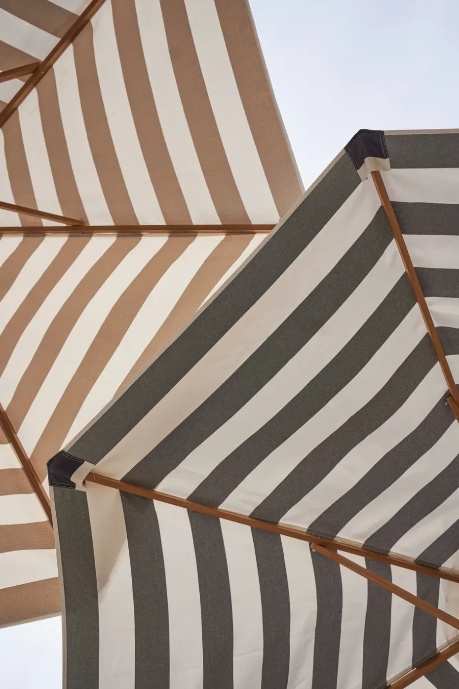 Sombrilla Hisshult Ø270 cm, Beige stripe-teak