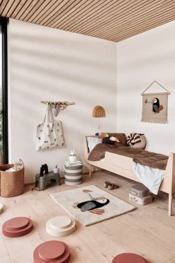 Taburete apilable Iro, Vanilla-nutmeg