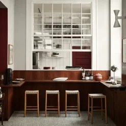 Taburete bar Betty TK7, Black, asiento de banda de lino trenzada natural