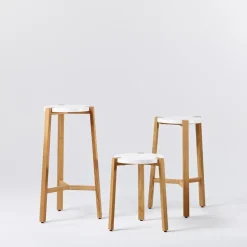 Taburete bar Happy bajo, Azul, patas de roble