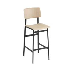 Taburete bar Loft, Oak, alto, base de acero en color negro
