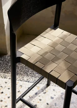 Taburete Betty TK12 Counter Chair 65 cm, Lino natural-fresno lacado negro