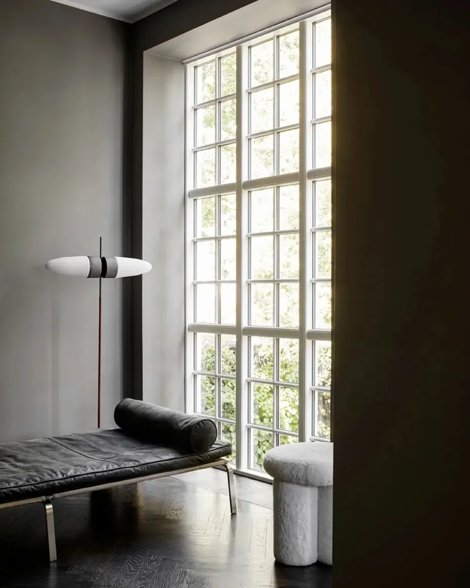 Taburete Big Foot piel de oveja, off-white