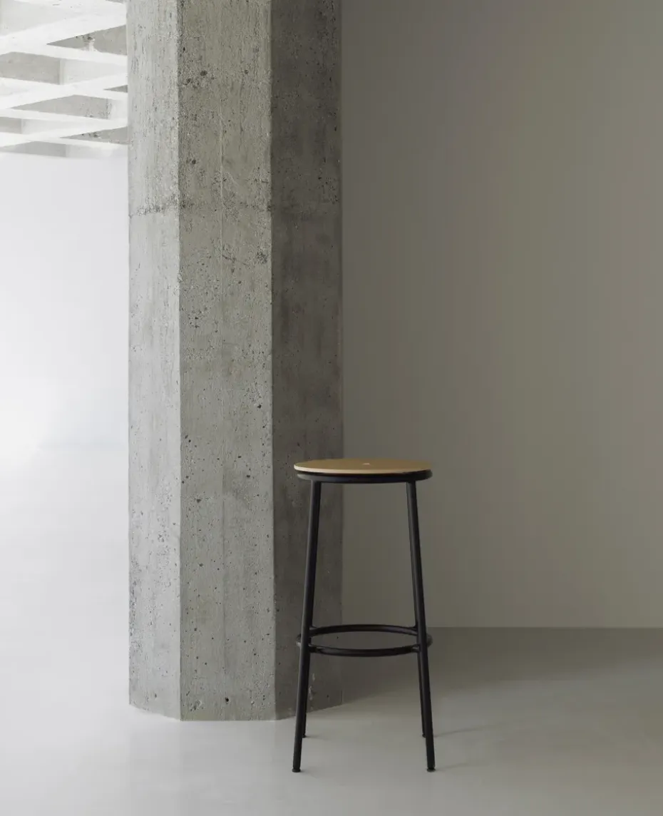 Taburete de bar Circa 75 cm., Roble