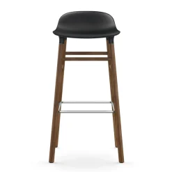 Taburete de bar con patas de nogal Form, negro