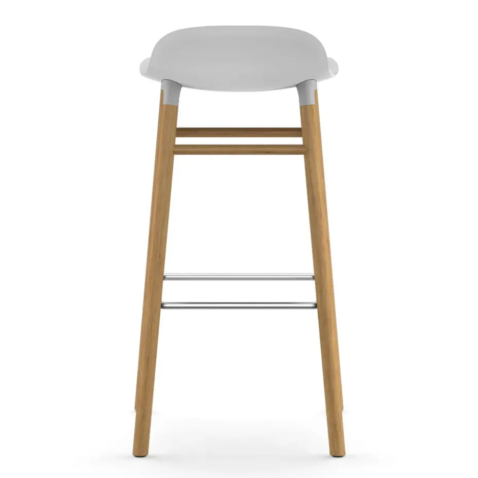 Taburete de bar Form Chair con patas de roble, blanco