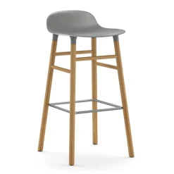 Taburete de bar Form Chair con patas de roble, gris