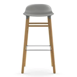 Taburete de bar Form Chair con patas de roble, gris