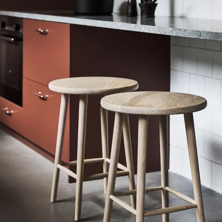 Taburete de bar Miss Button, Roble aceite blanco, alto