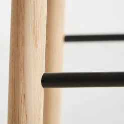 Taburete de bar Mono, Roble pigmentado blanco